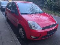 Gebraucht Ford Fiesta 101 PS (74 kW) 2004 Rot Kleinwagen