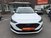 Używany Ford Focus Titanium 116 KM (85 kW) 2023 Biały Sedan/Limuzyna