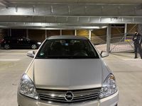 Gebraucht Opel Astra 90 PS (66 kW) 2010 Beige Kleinwagen