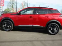 Neu Peugeot 2008 145 PS (106 kW) 2025 Elixirrotmet. SUV