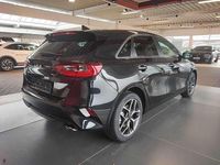 Neu Kia Ceed Platinum 140 PS (102 kW) 2025 Schwarz Kleinwagen