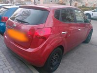Gebraucht Kia Venga DREAM-TEAM Edition 125 PS (91 kW) 2017 Rot Kleinwagen
