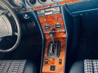 Gebraucht Mercedes SL280 185 PS (136 kW) 1985 Silber Cabrio