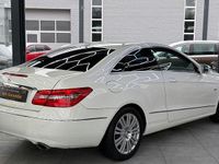 Gebraucht Mercedes E350 292 PS (214 kW) 2009 Weiß Coupé