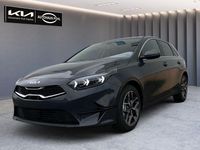 Neu Kia Ceed 140 PS (102 kW) 2025 Grau Kleinwagen