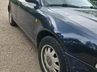 Używany Audi A4 125 KM (91 kW) 1997 Niebieski Sedan/Limuzyna