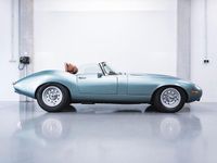 Second-hand Jaguar E-Type 298 CP (219 kW) 1965 Albastru Cabrio