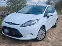 Gebraucht Ford Fiesta 60 PS (44 kW) 2011 Weiß Kleinwagen