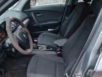 Gebraucht BMW 120 140 PS (102 kW) 2011 Grau Kleinwagen