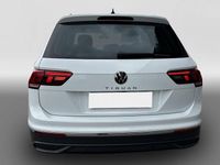 Gebraucht VW Tiguan Active 131 PS (96 kW) 2022 Weiß SUV