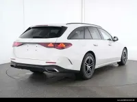 Gebraucht Mercedes E220 AMG line 197 PS (144 kW) 2025 Unilack polarweiß Kombi