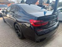 Gebraucht BMW 750 M Sport 400 PS (294 kW) 2017 Schwarz Limousine