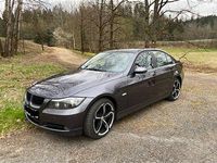 Gebraucht BMW 318 143 PS (105 kW) 2007 Grau Limousine