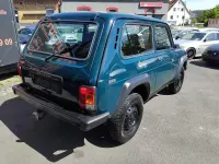Gebraucht Lada niva 82 PS (60 kW) 2009 Grün SUV