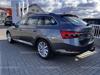 gebraucht Skoda Superb Combi 2.0 TDI DSG Style AHK Navi Matrix