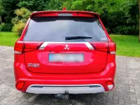 Gebraucht Mitsubishi Outlander P-HEV 224 PS (164 kW) 2019 Rot Kombi