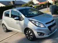 Gebraucht Chevrolet Spark LT 68 PS (50 kW) 2014 Argon silber/ice silver Kleinwagen
