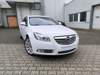 Gebraucht Opel Insignia 140 PS (102 kW) 2011 Weiß Limousine