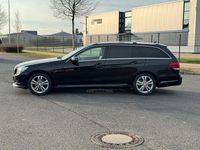 Gebraucht Mercedes E220 170 PS (125 kW) 2016 Schwarz Kombi