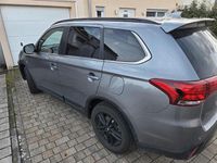 Gebraucht Mitsubishi Outlander 149 PS (109 kW) 2019 Grau SUV