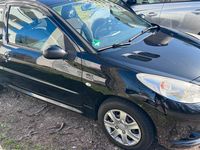 Gebraucht Peugeot 206+ 60 PS (44 kW) 2009 Schwarz Kleinwagen