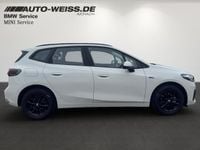 Gebraucht BMW 225 Active Tourer Luxury Line 245 PS (180 kW) 2023 Alpinweiss iii (weiss) Van / Kleinbus