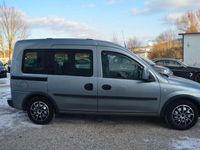 Gebraucht Opel Combo 90 PS (66 kW) 2010 Grau Limousine