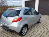 Gebraucht Mazda 2 Active 84 PS (61 kW) 2011 Silber Kleinwagen