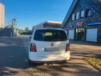 Gebraucht VW Touran 105 PS (77 kW) 2009 Weiß Van / Kleinbus