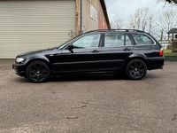 Gebraucht BMW 330 Basis 231 PS (169 kW) 2002 Schwarz Kombi