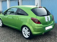 Gebraucht Opel Corsa 85 PS (62 kW) 2011 Grün Kleinwagen