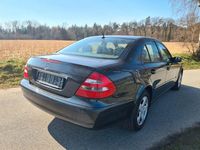 Gebraucht Mercedes E270 Elegance 177 PS (130 kW) 2003 Schwarz Limousine