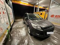 Gebraucht Ford Kuga 150 PS (110 kW) 2016 Grau SUV