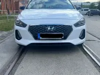 Gebraucht Hyundai i30 Premium 140 PS (102 kW) 2017 Weiß Limousine