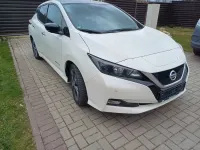 Gebraucht Nissan Leaf Tekna 110 kW (150 PS) 2018 Weiß Kleinwagen