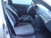 Gebraucht Ford Mondeo 90 PS (66 kW) 1993 Weiß Limousine