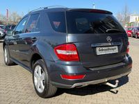 Gebraucht Mercedes ML300 190 PS (139 kW) 2010 Tenoritgrau  metalliclack SUV