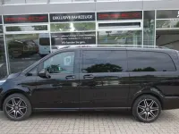 Gebraucht Mercedes V300 AMG 237 PS (174 kW) 2024 Obsidianschwarz Van / Kleinbus
