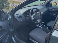 Gebraucht Opel Astra 90 PS (66 kW) 2011 Grün Kleinwagen