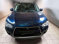 Gebraucht Mitsubishi Outlander 156 PS (114 kW) 2012 Tansanitblau (p) SUV