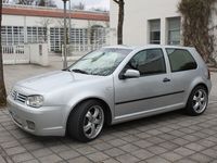 Gebraucht VW Golf IV Design 105 PS (77 kW) 2001 Silber metallic Limousine