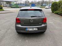 Gebraucht VW Polo LOUNGE 75 PS (55 kW) 2016 Grau Limousine