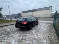 Gebraucht VW Passat 140 PS (102 kW) 2007 Schwarz Kombi