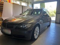 Second-hand BMW 325 189 CP (139 kW) 2007 Gri Break