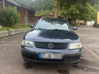Gebraucht VW Passat 101 PS (74 kW) 1999 Blau Kombi