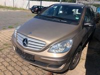 Gebraucht Mercedes B150 95 PS (69 kW) 2006 Braun Van / Kleinbus