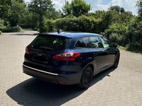 Gebraucht Ford Focus Ambiente 95 PS (69 kW) 2011 Blau Kombi