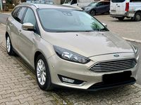 Gebraucht Ford Focus 120 PS (88 kW) 2015 Gold Kombi
