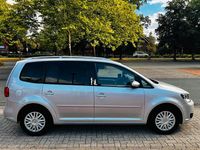 Gebraucht VW Touran 105 PS (77 kW) 2015 Silber Van / Kleinbus
