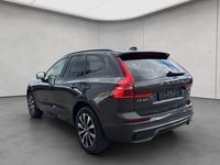 Gebraucht Volvo XC60 Plus 197 PS (144 kW) 2023 Platinum greymetallic 731 SUV